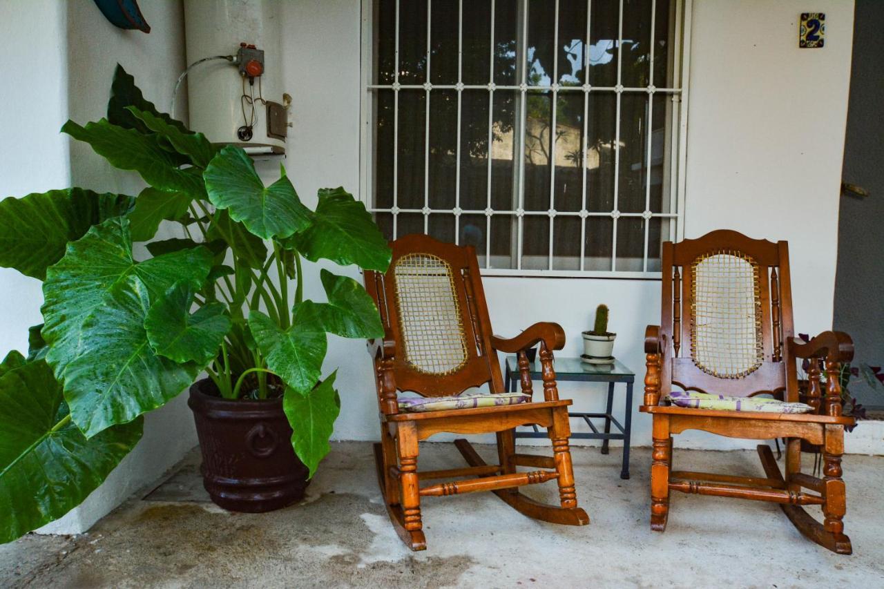 Bungalows Teka Zihuatanejo Exterior photo